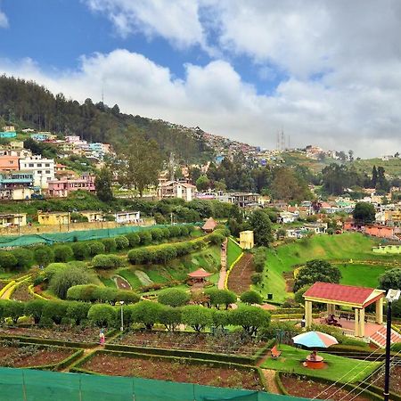 Al Woodlands Residency Otel Ooty Dış mekan fotoğraf